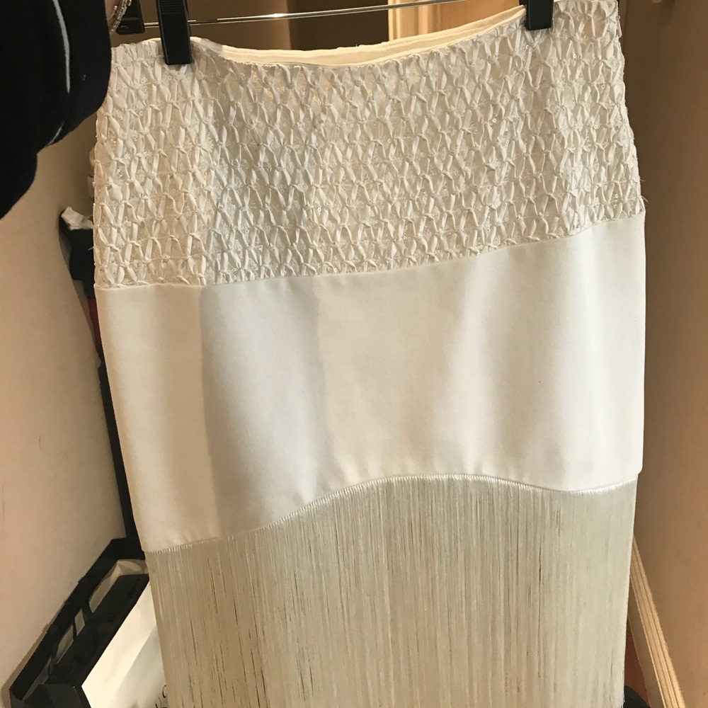 Alexis ivory fringe skirt sz med